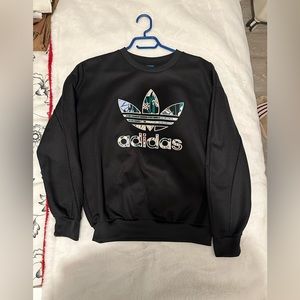 Black adidas crew neck | size xs | perfect condition